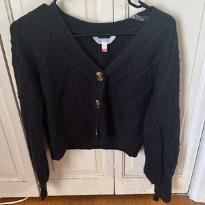 Dark navy blue three buttons.